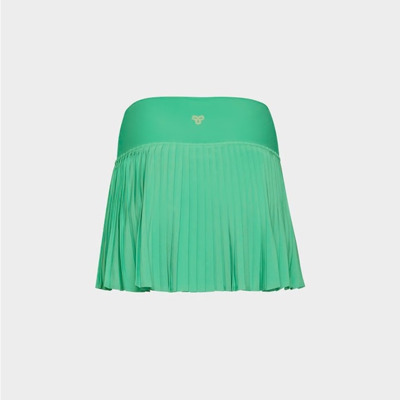 Aritzia Golden Vibrant Green Tennis Mini Skirt - Picture 3 of 7